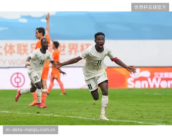 最近的热身赛暴露出加纳轮换阵容的问题,板凳深度或成世界杯隐忧。 最近的热身赛暴露出加纳轮换阵容的问题,板凳深度或成世界杯隐忧。