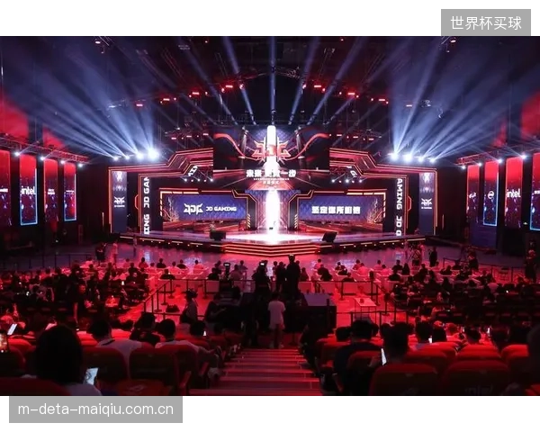 向公众展示毫秒级的竞赛数据是否真的提升了观赛体验，还是造成了不必要的信息过载？